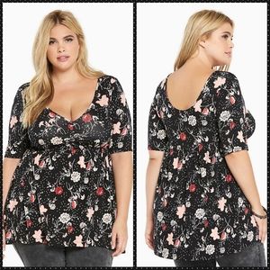 Torrid
Floral Print Cinch Front Babydoll Top